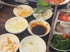 -围炉肉舍•炭烤活鳗•丹东海鲜烤肉(步行街店)