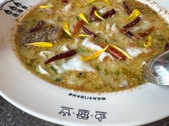 老坛酸菜鲈鱼-渔语鱼新川菜Bistro(万象天地店)