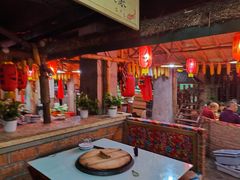 -鱼窝棚柴火铁锅炖(富山屯店)