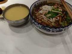 -镇南锅盖面馆(解放路店)