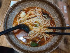 -蒙自源过桥米线(红谷滩万达店)