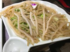 精品千层肚-红九格老火锅(三峡广场店)