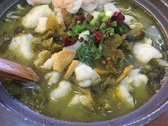 -周鱼小馆石锅酸菜鱼(活力汇店)