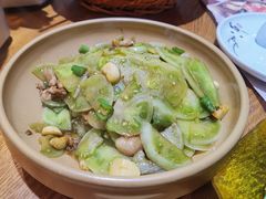 -黄泥岗·地道湖北菜(奥特莱斯店)