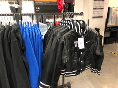 -NIKE北京赛特换季优惠店
