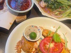 -大头虾越式风味餐厅(光明广场店)