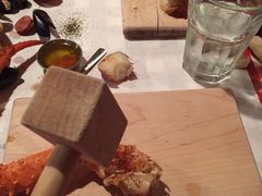 The Crab Pot ResTaurAnt Bar-The Crab Pot Seattle