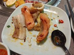 -金滏山烤肉·海鲜·火锅自助餐厅(襄阳万达店)