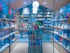 -百新书局(尚悦湾店)