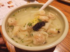 招牌鲜虾小馄饨-苏小柳手工点心(人民广场分院)