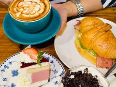 -西关84·History·Art·Cafe