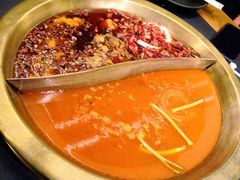 -沸炉重庆老火锅(军事博物馆店)