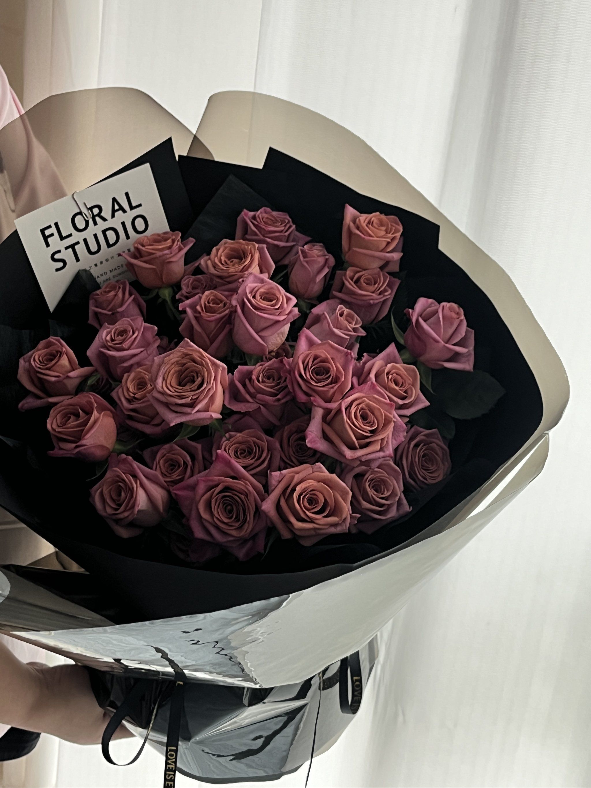 玫瑰花束的浪漫风