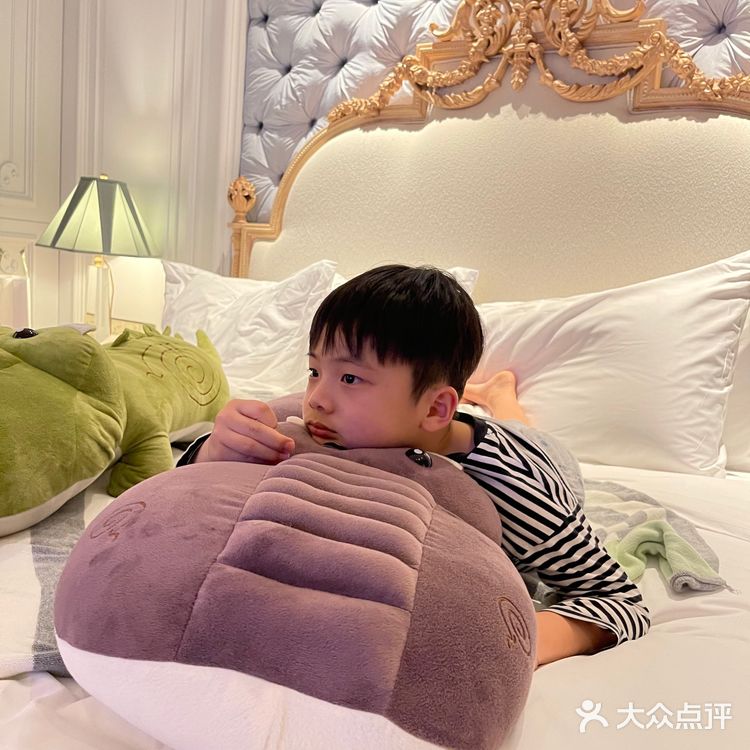亲子酒店｜住法式套房免费送超¥400+行政走廊下午茶🫖