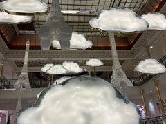 -乐蓬马歇百货公司(Rive Gauche)