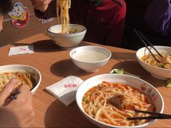 -顺溜·手工刀削面·黑金店(铜锣湾店)