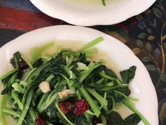 -泸沽肴(泸沽湖大洛水村农村信用社旁店)