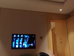 -苏州汇融广场假日酒店