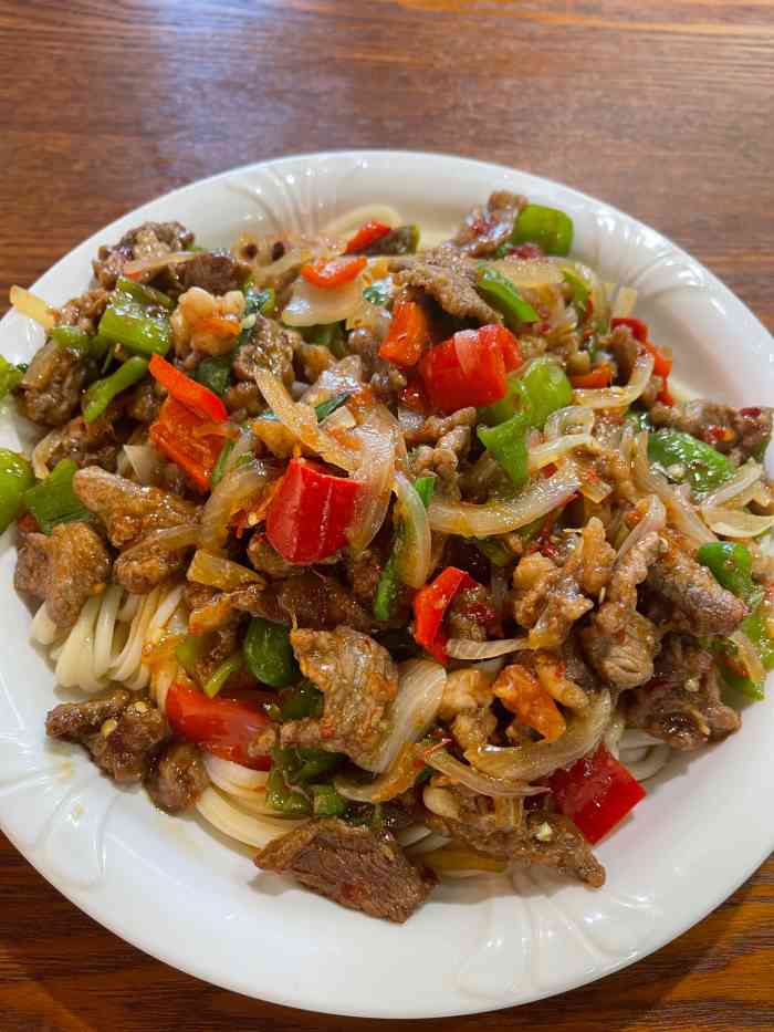 托克逊9号拌面-"因为人太多,要了2个拌面,一个上的很快,.