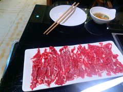 -潮汕三宝鲜牛肉火锅