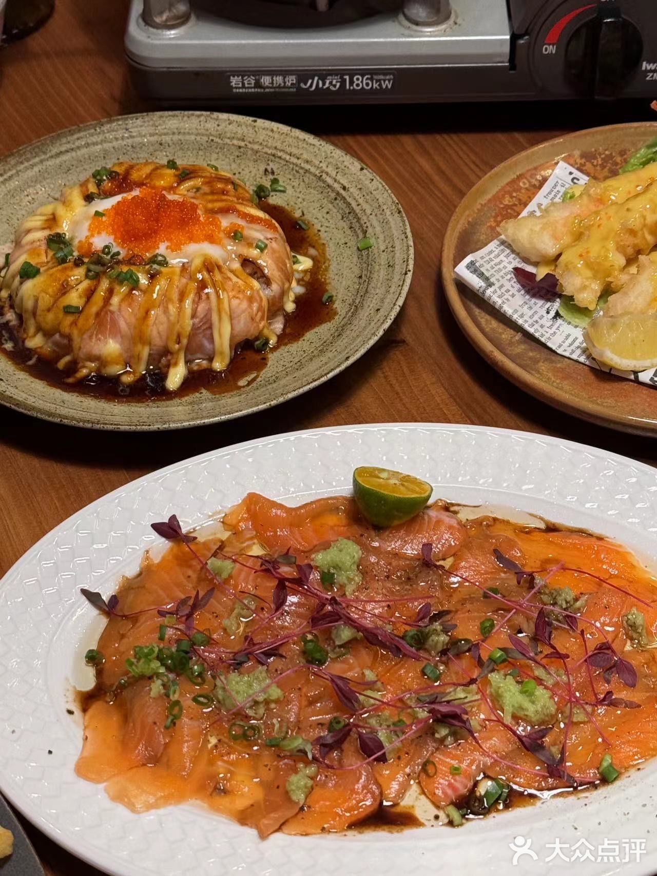 为了这口三文鱼熔岩饭也要再来一趟飞牛町