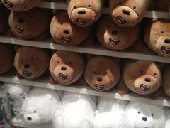 -名创优品(广州萝岗万达广场店)