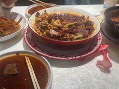 -辣小妮de川菜馆(红旗Mall店)