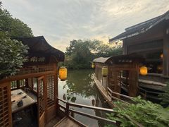 -绿茶餐厅(龙井船宴· 品牌总店)