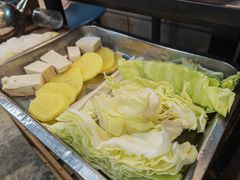 -超越炭火牛蛙火锅鸡(河东店)