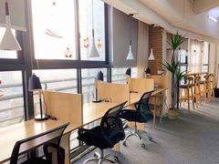 -两知·自习室(三峡广场总店)