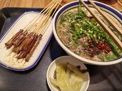 -云阿蛮云南生烫牛肉米线(奉贤路店)