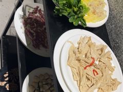 -狮伙海鲜捞(千灯湖店)