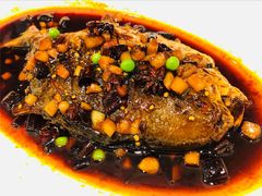 干烧金鲳鱼-金春禧·鲁菜海鲜(延吉路万达店)
