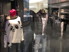 -Hollister(天环广场店)
