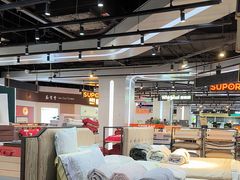 -王府井百货熙地港店