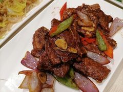 铁板黑椒牛仔骨-唐拉雅秀酒店-唐苑中餐厅