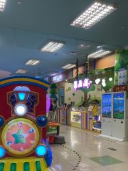 -莫莉幻想儿童乐园(武汉经开永旺店)