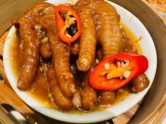 -香港百合居(LCM置汇旭辉广场店)