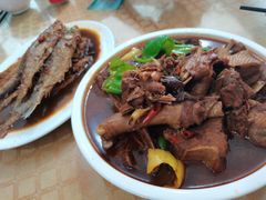 -山里人家土菜馆(茅山店)