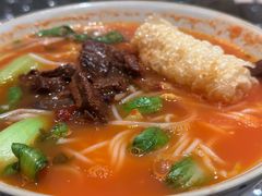 丑番茄酸汤牛肉粉-粉八·云南米线·建水烧烤(常熟路店)