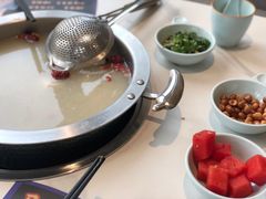 -马家斑.鲜鱼火锅(松湖万科店)