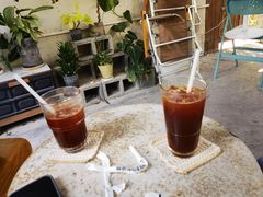 -彳亍咖啡·这里(水湾路店)