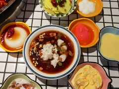 红糖冰粉-董眼镜火锅(洪崖洞总店)