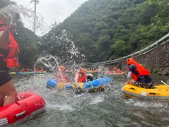 -安吉龙王山峡谷漂流
