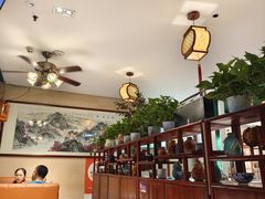 -江城小馆陕南妈妈菜·全球旅行餐厅(钟楼店)