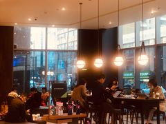 大堂-星巴克(凯德晶萃店)