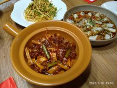 -山楂树融合菜餐厅