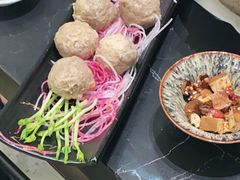 -红鼎豆捞·非遗鲍皇汤火锅(宝丰路店)