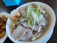 -金卯白肉罩火烧