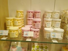 零售区-好利来(北新桥店)